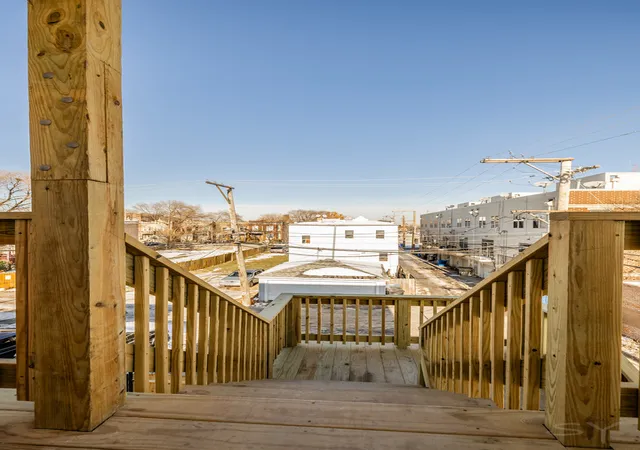 Listing Photo 2 - Condo for sale in building located at 1548 S Sawyer St, Chicago, IL 60623 - Unit #