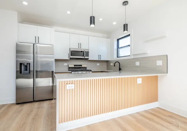 3rd image of 1548 S Sawyer St, Chicago, IL 60623 | MLS# 12598798