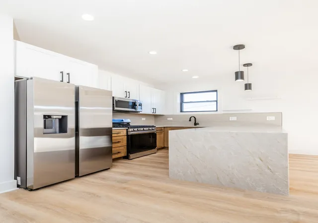 4th image of 1548 S Sawyer St, Chicago, IL 60623 | MLS# 12598798
