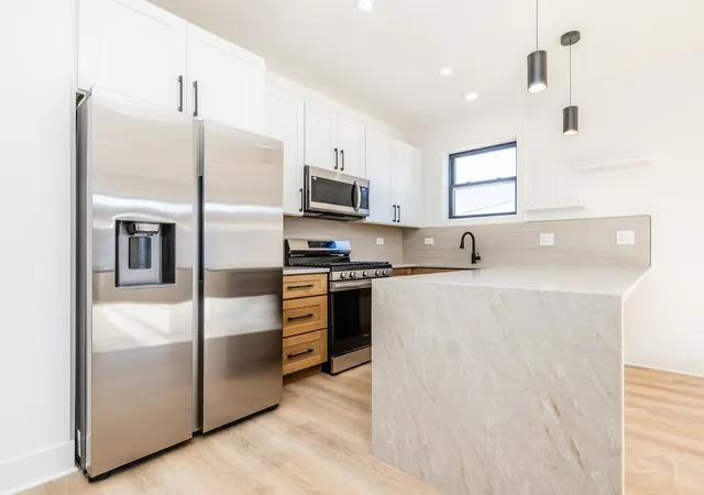 5th image of 1548 S Sawyer St, Chicago, IL 60623 | MLS# 12598798