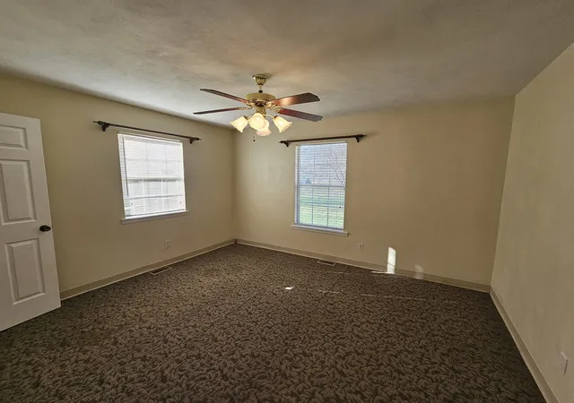 Photo 27 of Single family home for sale at 14927 E Clearview Rd, Mt Vernon, IL 62864 | MLS# 12599016 | Listing updated on 2026-05-13