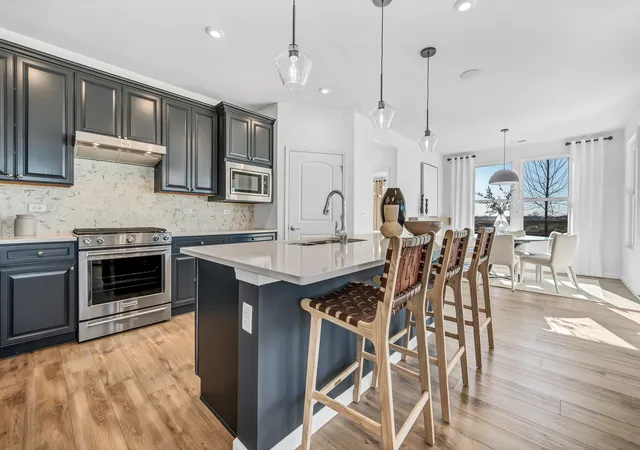 3rd image of 3249 Kimblewick Cir, Aurora, IL 60503 | MLS# 12599261