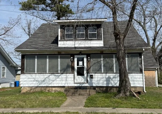 1st image of 600 Dewey St, Eldorado, IL 62930 | MLS# 12599342