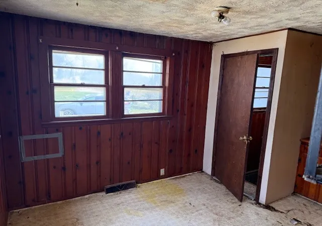 5th image of 600 Dewey St, Eldorado, IL 62930 | MLS# 12599342