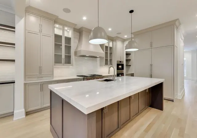 Photo 2 of Sale Pending at 1920 W Fletcher St, Chicago, IL 60657 | MLS# 12599943 | Listing updated on 2026-07-18