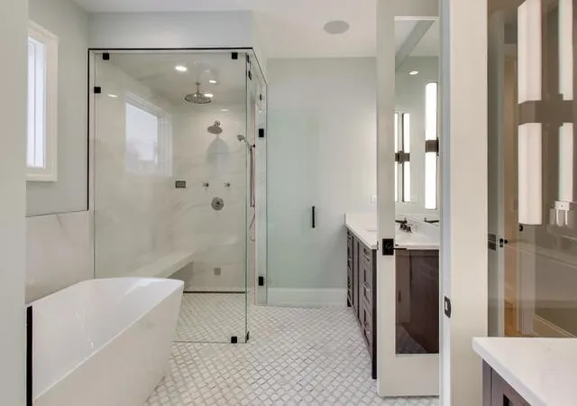 Photo 4 of Sale Pending at 1920 W Fletcher St, Chicago, IL 60657 | MLS# 12599943 | Listing updated on 2026-07-18