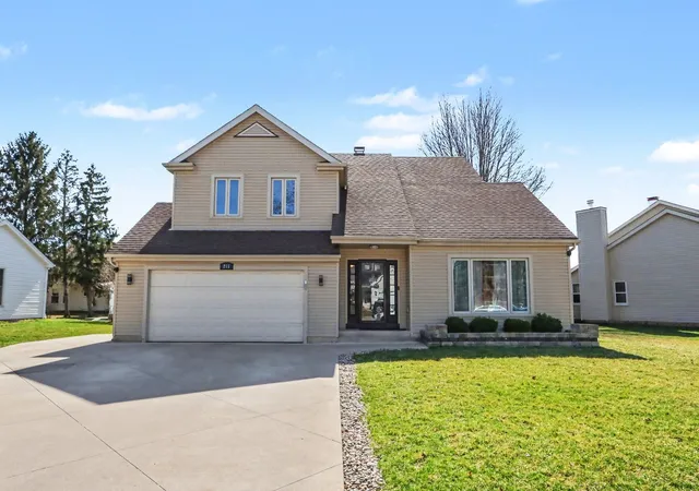 Homes for sale in Bolingbrook, IL | 215 E Brookwood Ln E, Bolingbrook, IL 60440 | MLS# 12599961