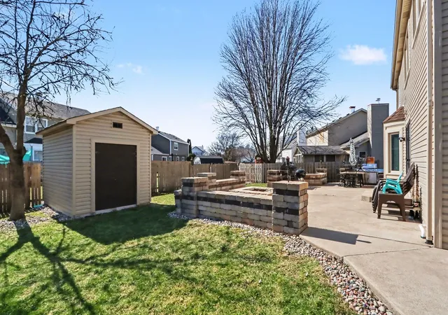 Homes for sale in Bolingbrook, IL | 215 E Brookwood Ln E, Bolingbrook, IL 60440 | MLS# 12599961