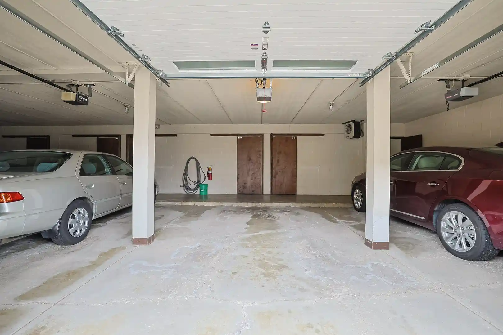 Listing Photo 28 - Condo for sale in 200 Red Top Dr located at 200 Red Top Dr, Libertyville, IL 60048 - Unit #302