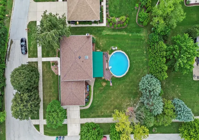 50th image of 16620 Pear Ave, Orland Park, IL 60467 | MLS# 12600128