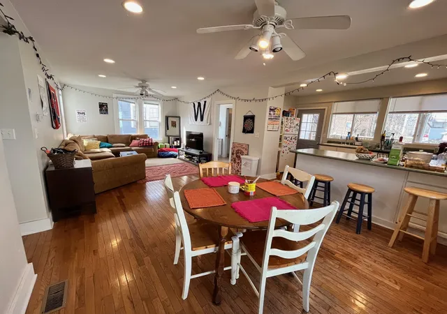 Photo 4 of Single family home for sale at 706 W High St, Urbana, IL 61801 | MLS# 12600159 | Listing updated on 2026-09-12