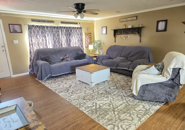 Photo 4 of Manufactured home for sale at 104 S Douglas St, Mcleansboro, IL 62859 | MLS# 12600313 | Listing updated on 2026-07-28