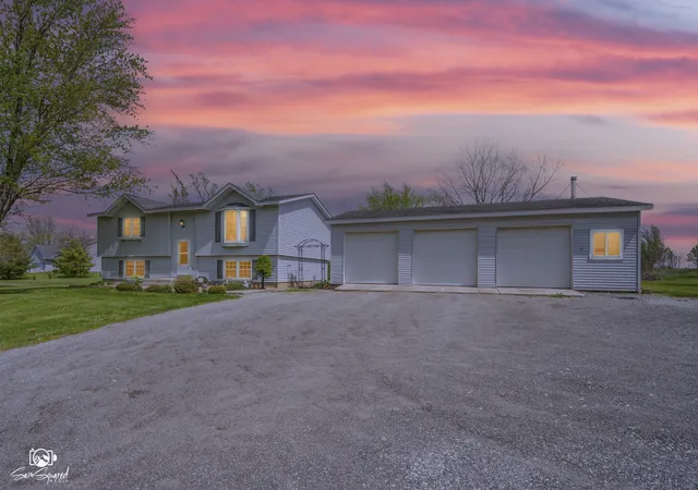 Photo 1 of Single family home for sale at 27057 S Woodlawn Ave, Crete, IL 60417 | MLS# 12600410 | Listing updated on 2026-09-16