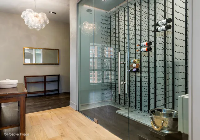 5th image of 1035 N Dearborn St, Chicago, IL 60610