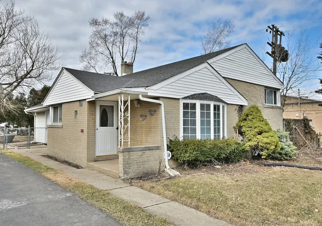 1st image of 7142 N Keating Ave, Lincolnwood, IL 60712 | MLS# 12600881