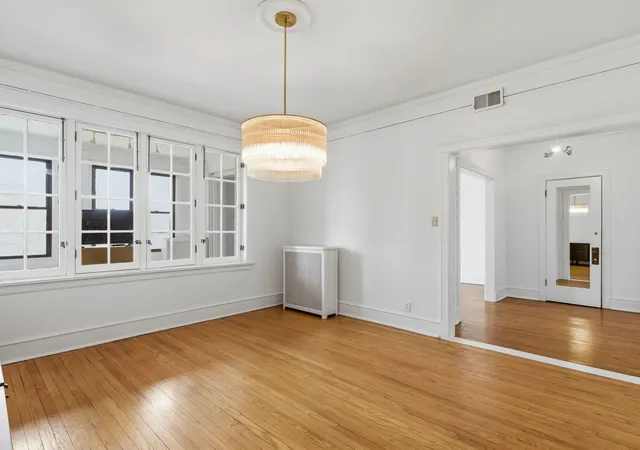 Homes for sale in Chicago, IL | 5108 S Woodlawn Ave #3G, Chicago, IL 60615 | MLS# 12600942