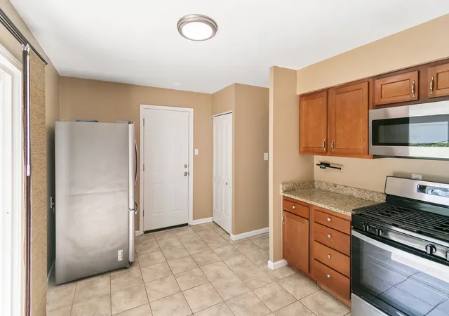 Homes for sale in Bolingbrook, IL | 164 Galewood Dr, Bolingbrook, IL 60440 | MLS# 12600949