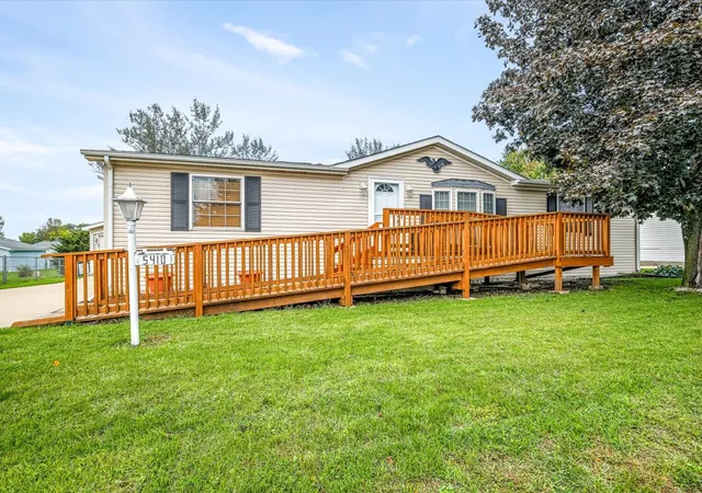 Photo 1 of Manufactured home for sale at 5410 Autumnash Ln, Machesney Park, IL 61115 | MLS# 12601349 | Listing updated on 2026-09-24