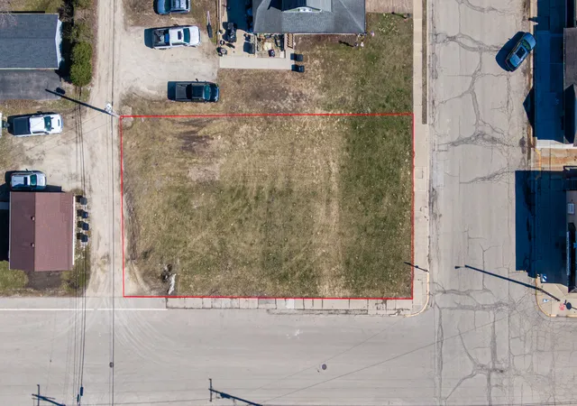 2nd image of 300 E Lake St, Silver Lake, WI 53170 | MLS# 12601379