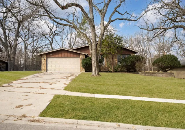 1st image of 2205 Country Knoll Ln, Elgin, IL 60123 | MLS# 12601435
