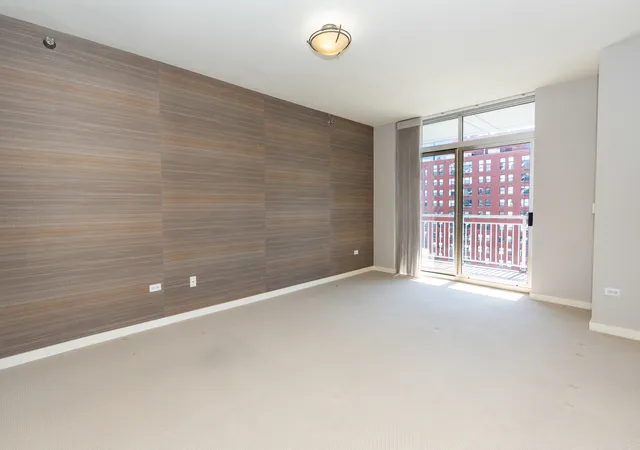 4th image of 330 W Grand Ave #1802, Chicago, IL 60654 | MLS# 12601691