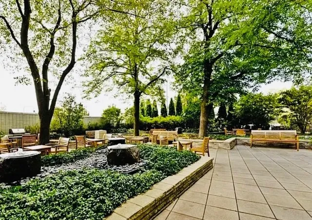2nd image of 3600 N Lake Shore Dr, Chicago, IL 60613