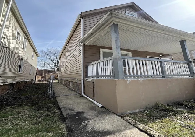 3rd image of 8349 S Colfax Ave, Chicago, IL 60617 | MLS# 12601916