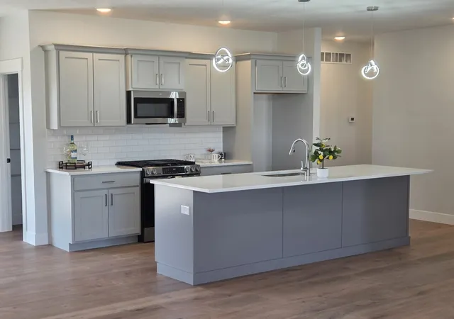 Photo 3 of Single family home for sale at 2905 Binghamton Ln, Bloomington, IL 61705 | MLS# 12601986 | Listing updated on 2026-09-12