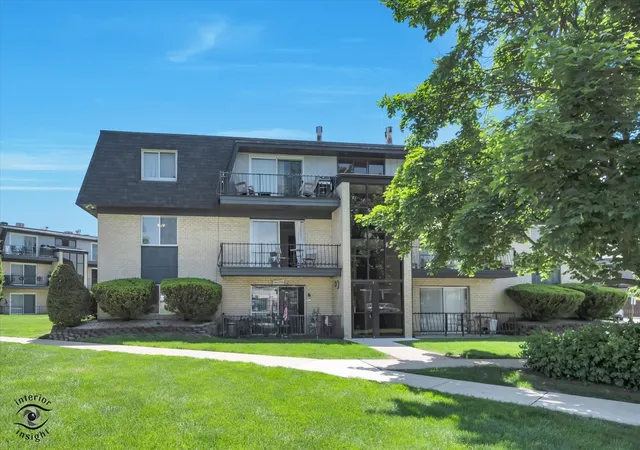 Homes for sale in Palos Hills, IL | 11124 S 84th Ave #2A, Palos Hills, IL 60465 | MLS# 12602527