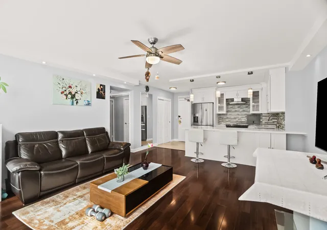 Homes for sale in Chicago, IL | 3600 N Lake Shore Dr #2205, Chicago, IL 60613 | MLS# 12602751