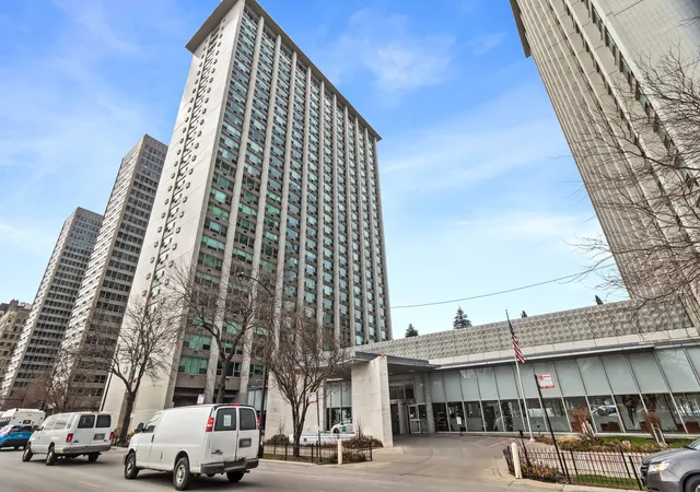 Homes for sale in Chicago, IL | 3600 N Lake Shore Dr #2205, Chicago, IL 60613 | MLS# 12602751