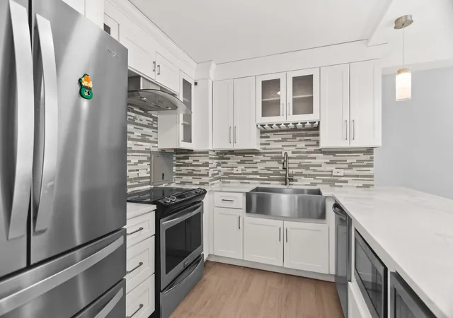 Homes for sale in Chicago, IL | 3600 N Lake Shore Dr #2205, Chicago, IL 60613 | MLS# 12602751