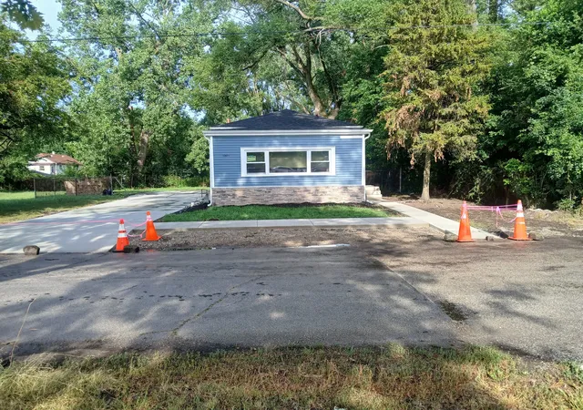 1st image of 13621 S Homan Ave, Robbins, IL 60472 | MLS# 12602793
