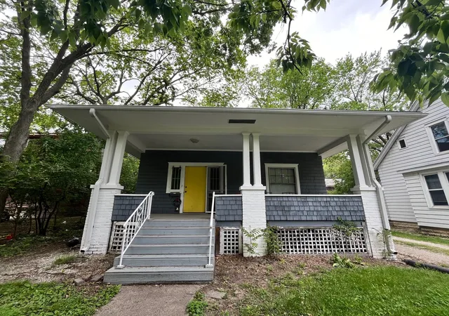 Homes for sale in Urbana, IL | 708 W High St, Urbana, IL 61801 | MLS# 12602904