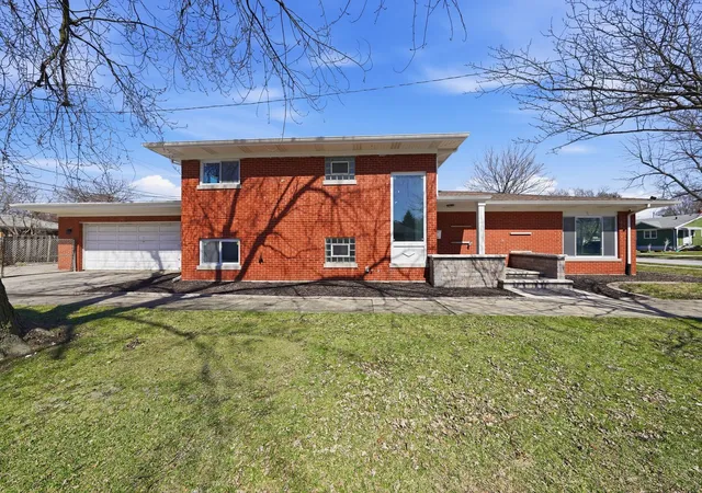 3rd image of 1344 Hirsch Ave, Calumet City, IL 60409 | MLS# 12602936