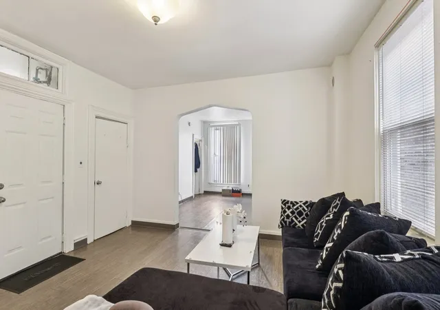 3rd image of 1908 S Loomis St, Chicago, IL 60608 | MLS# 12603566