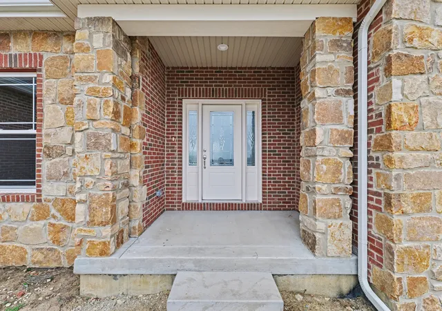 Photo 3 of Single family home for sale at 3020 Beringer Cir, Urbana, IL 61802 | MLS# 12603647 | Listing updated on 2026-10-06