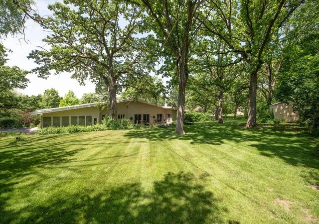 45th image of 1196 Nottingham Ln, Elgin, IL 60120 | MLS# 12603666