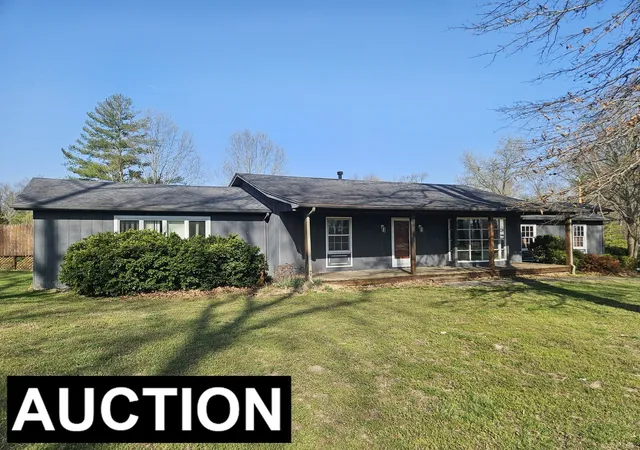 Photo 1 of Single family home for sale at 9769 Stuyvesant St, Benton, IL 62812 | MLS# 12603754 | Listing updated on 2026-07-11