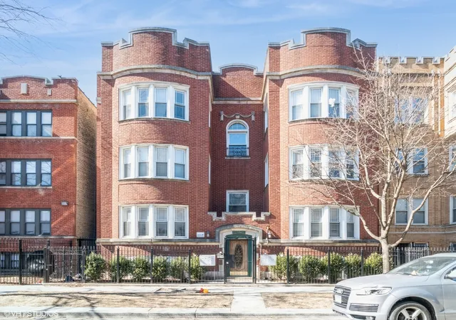 1st image of 7018 S Paxton Ave #3N, Chicago, IL 60649 | MLS# 12604169