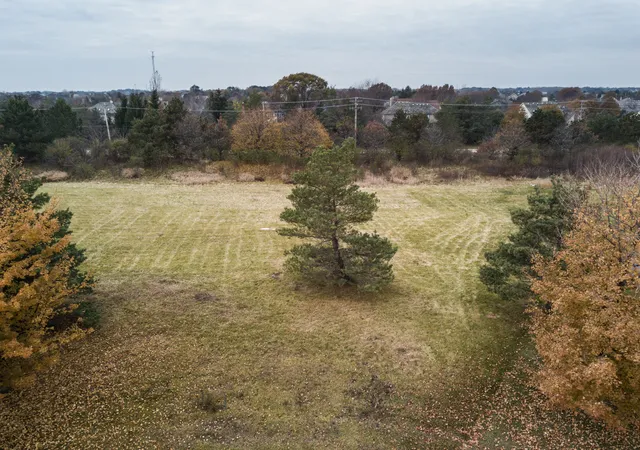 Photo 3 of Land for sale at 21601 W Hampshire Pl, Mundelein, IL 60060 | MLS# 12604205 | Listing updated on 2026-09-18