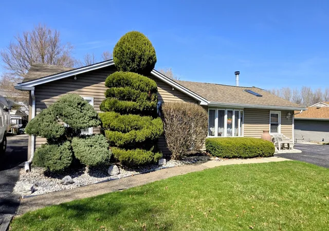 Photo 2 of Single family home for sale at 19216 John Kirkham Dr, Romeoville, IL 60446 | MLS# 12604255 | Listing updated on 2026-09-26