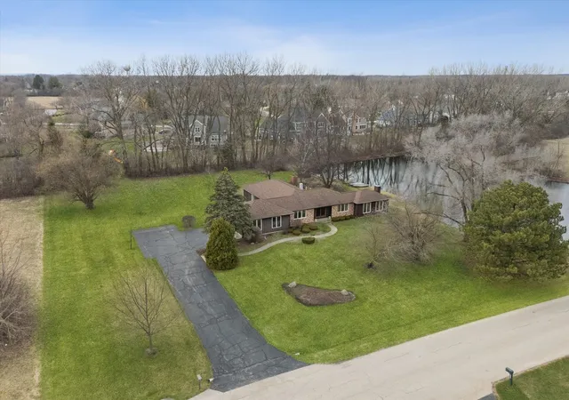 1st image of 7517 Pheasant Dr, Village Of Lakewood, IL 60014 | MLS# 12604498