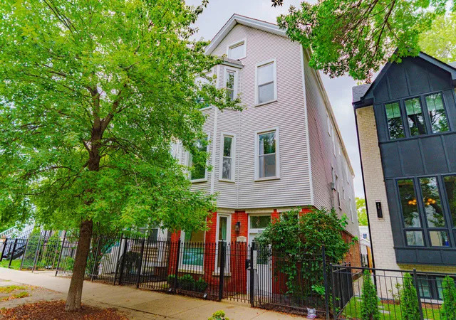 Photo 1 of Condo for sale at 1325 W George St #3, Chicago, IL 60657 | MLS# 12604788 | Listing updated on 2026-09-14