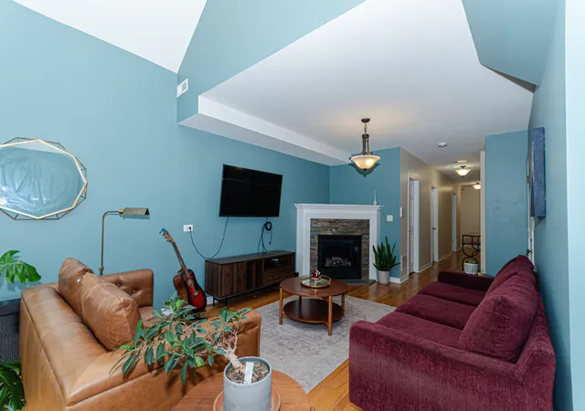 Photo 2 of Condo for sale at 1325 W George St #3, Chicago, IL 60657 | MLS# 12604788 | Listing updated on 2026-09-14