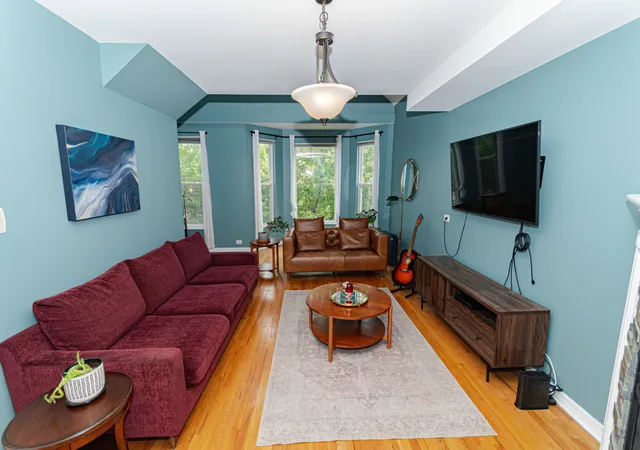 Photo 4 of Condo for sale at 1325 W George St #3, Chicago, IL 60657 | MLS# 12604788 | Listing updated on 2026-09-14