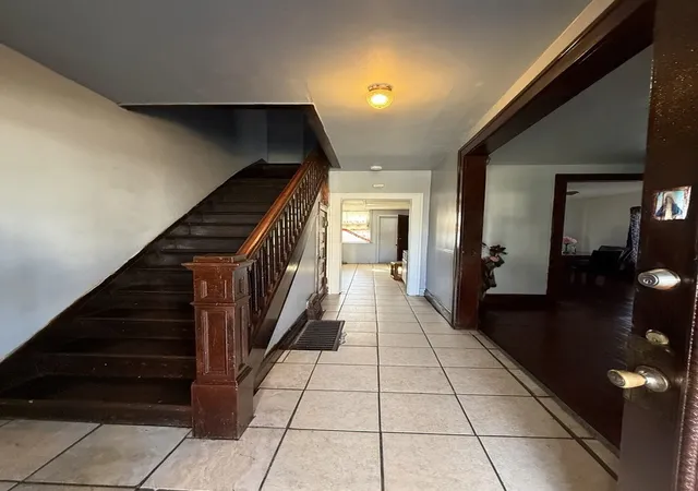 3rd image of 357 S Rosewood Ave, Kankakee, IL 60901