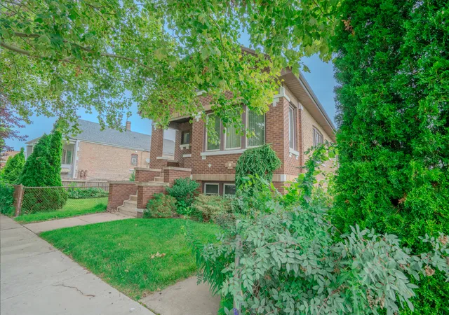 Homes for sale in Chicago, IL | 5147 S Lorel Ave, Chicago, IL 60638 | MLS# 12604916