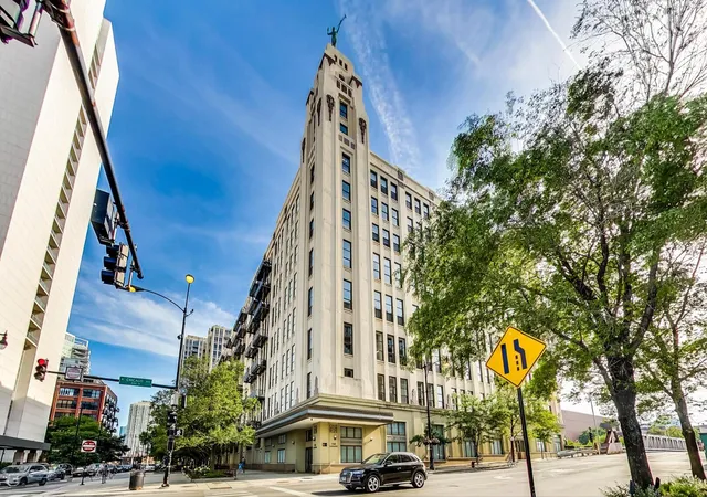 Homes for sale in Chicago, IL | 758 N Larrabee St #509, Chicago, IL 60654 | MLS# 12605059