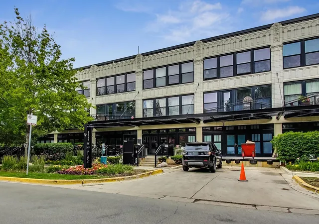 1st image of 1069 W 14th Pl #228, Chicago, IL 60608 | MLS# 12605072